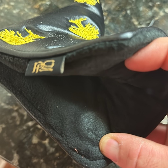 PRG Magnetic Blade Putter Headcover - Picture 4 of 4